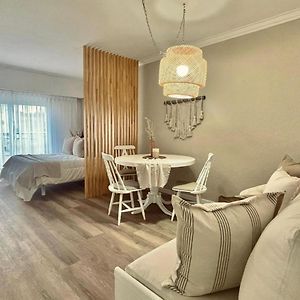 Hermoso Departamento Monoambiente En Edificio Maral 33